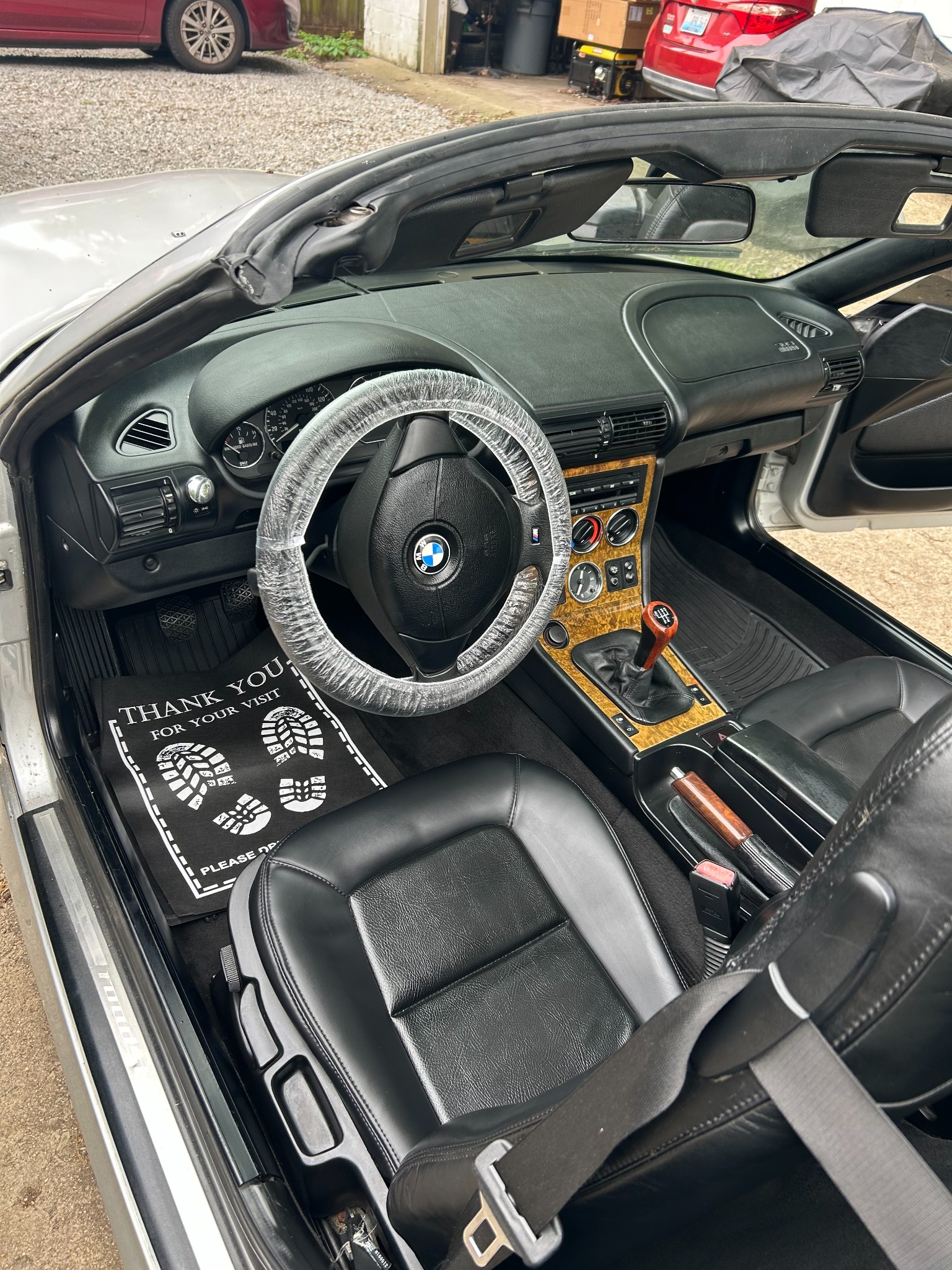Interior del vehículo después del detailing